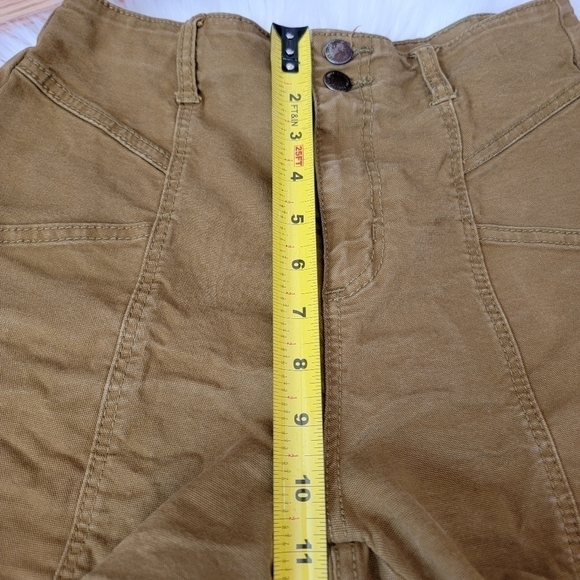 2/$20 Universal Thread High-Rise Midi Shorts 6 - Picture 9 of 13